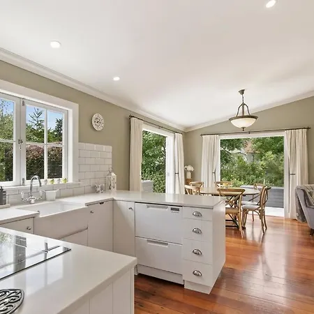 Historic Charm In Greytown - Cosy Kowhai Cottage Exterior foto