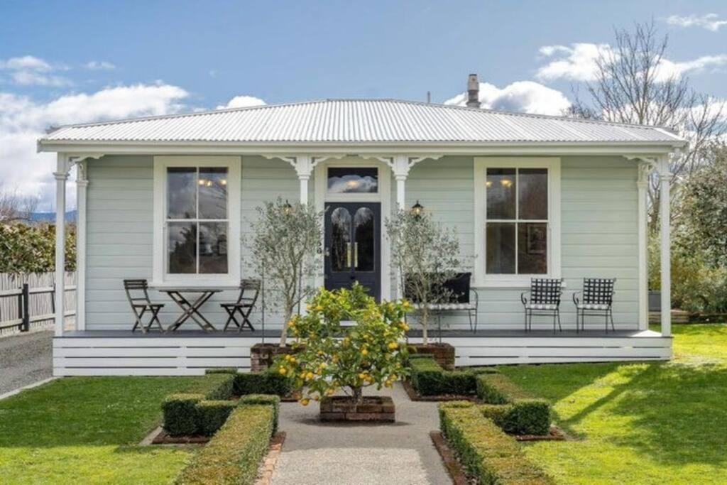 Historic Charm In - Cosy Kowhai * Greytown
